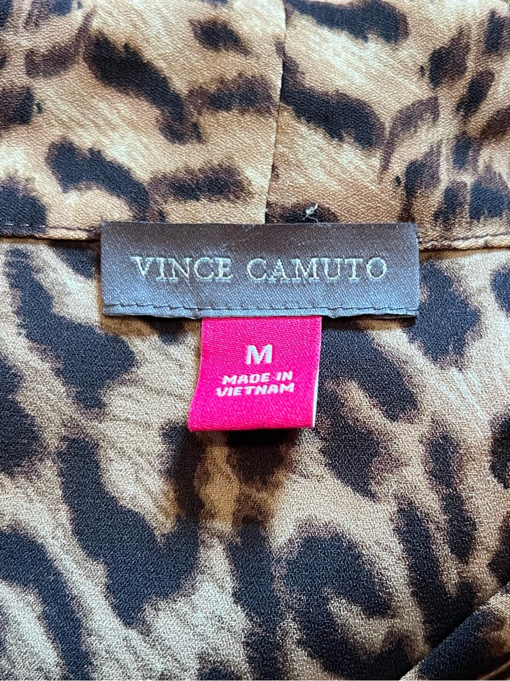 Vince Camuto Leopard Print Sleeveless V-Neck Top Corpcore Women’s Size Medium - Picture 6 of 10